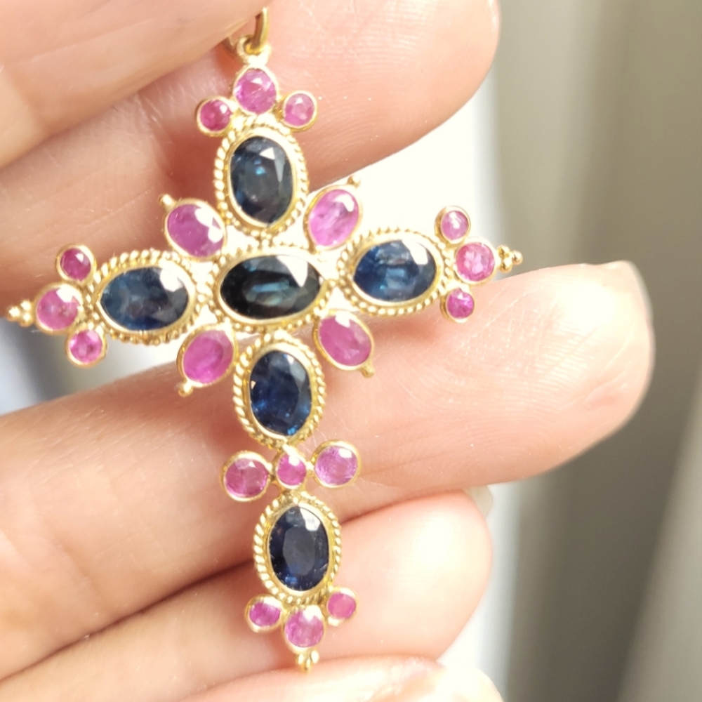 18k cross pendant